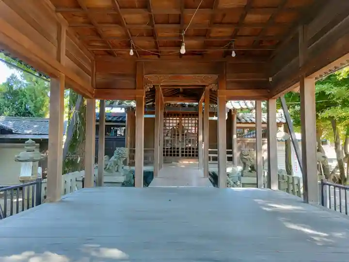 白山神社の本殿・本堂