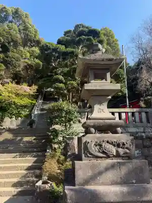 貴船神社の{uncategorized: "未分類", other: "その他", undefined: "問題あり", building: "その他建物", grave: "お墓", sacred_gate: "鳥居", guardian: "狛犬", statue: "像", buddha: "仏像", history: "歴史", nature: "自然", garden: "庭園", animal: "動物", pagoda: "塔", temizu: "手水舎", mountain_gate: "山門・神門", sanctuary: "本殿・本堂", subordinate: "末社・摂社", art: "芸術", scenery: "景色", jizo: "地蔵", ema: "絵馬", goshuin: "御朱印", omikuji: "おみくじ", items: "授与品その他", amulet: "お守り", goshuincho: "御朱印帳", eats: "食事", festival: "お祭り", votive_dance: "神楽", shichigosan: "七五三参", wedding: "結婚式", experience: "体験その他", initially: "初詣", around: "周辺", anti_infection: "感染症対策"}