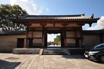 法隆寺の山門・神門