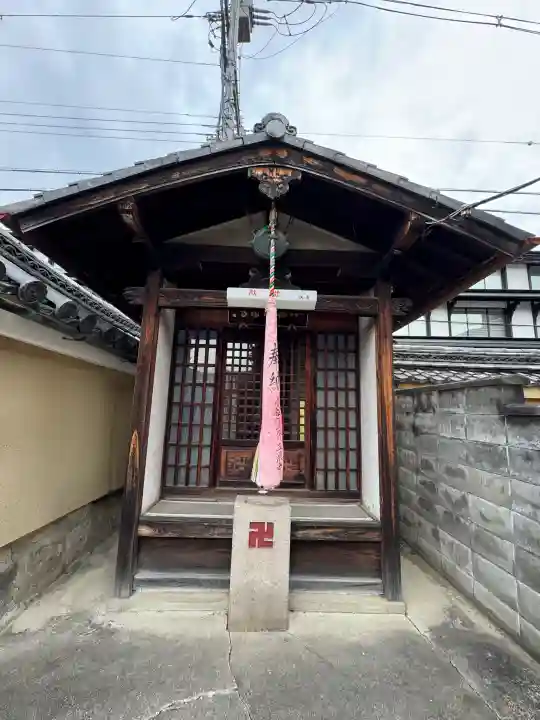 摩利支天堂 禅居庵の{uncategorized: "未分類", other: "その他", undefined: "問題あり", building: "その他建物", grave: "お墓", sacred_gate: "鳥居", guardian: "狛犬", statue: "像", buddha: "仏像", history: "歴史", nature: "自然", garden: "庭園", animal: "動物", pagoda: "塔", temizu: "手水舎", mountain_gate: "山門・神門", sanctuary: "本殿・本堂", subordinate: "末社・摂社", art: "芸術", scenery: "景色", jizo: "地蔵", ema: "絵馬", goshuin: "御朱印", omikuji: "おみくじ", items: "授与品その他", amulet: "お守り", goshuincho: "御朱印帳", eats: "食事", festival: "お祭り", votive_dance: "神楽", shichigosan: "七五三参", wedding: "結婚式", experience: "体験その他", initially: "初詣", around: "周辺", anti_infection: "感染症対策"}