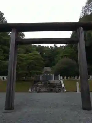 大正天皇多摩陵(東京都)