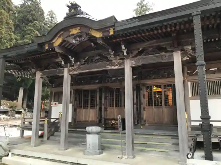 龍泉寺の本殿・本堂