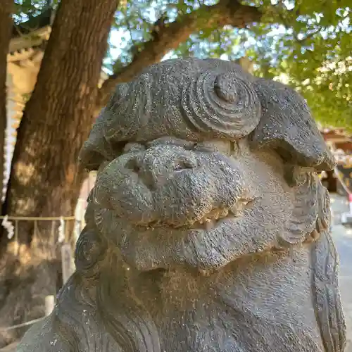 諏訪神社の狛犬