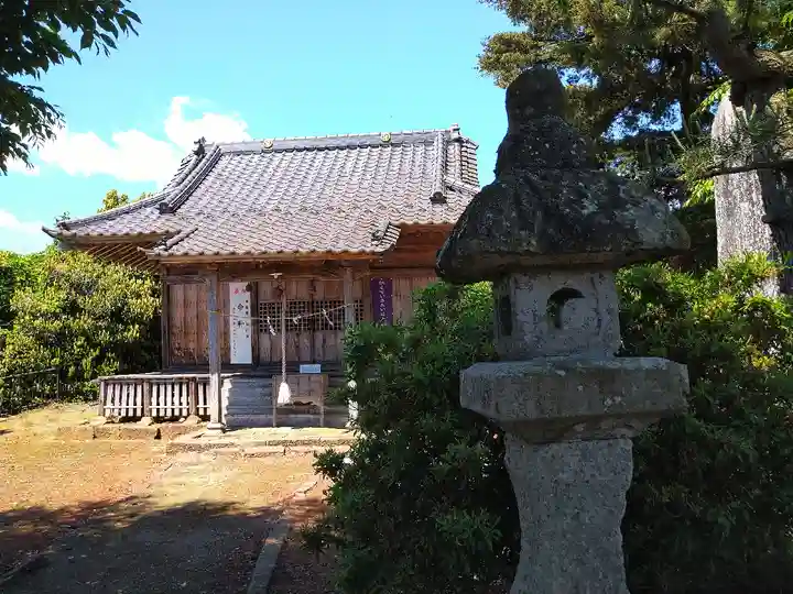 八幡神社の本殿・本堂