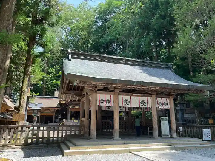 諏訪大社の本殿・本堂