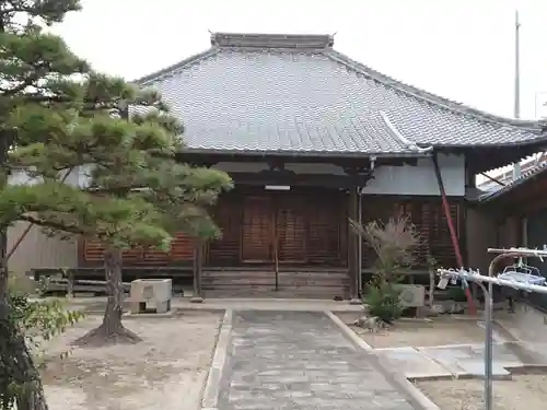 慈雲寺の本殿・本堂