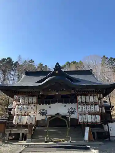 義經神社の本殿