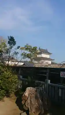 赤穂大石神社の{uncategorized: "未分類", other: "その他", undefined: "問題あり", building: "その他建物", grave: "お墓", sacred_gate: "鳥居", guardian: "狛犬", statue: "像", buddha: "仏像", history: "歴史", nature: "自然", garden: "庭園", animal: "動物", pagoda: "塔", temizu: "手水舎", mountain_gate: "山門・神門", sanctuary: "本殿・本堂", subordinate: "末社・摂社", art: "芸術", scenery: "景色", jizo: "地蔵", ema: "絵馬", goshuin: "御朱印", omikuji: "おみくじ", items: "授与品その他", amulet: "お守り", goshuincho: "御朱印帳", eats: "食事", festival: "お祭り", votive_dance: "神楽", shichigosan: "七五三参", wedding: "結婚式", experience: "体験その他", initially: "初詣", around: "周辺", anti_infection: "感染症対策"}