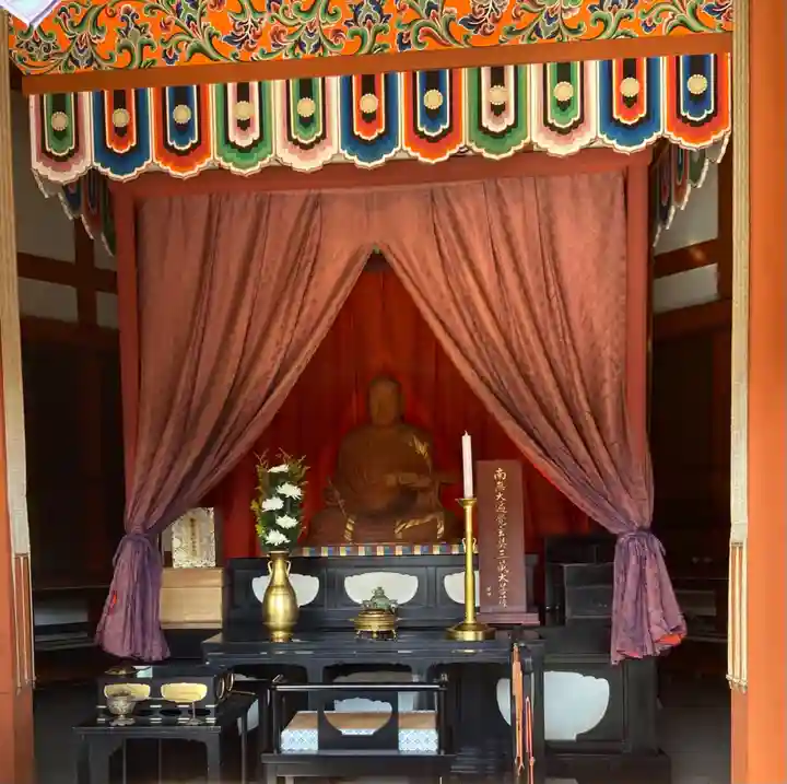 薬師寺の本殿・本堂