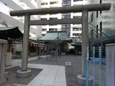 宮益御嶽神社の鳥居