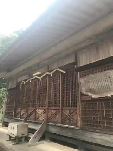 羽黒神社の本殿