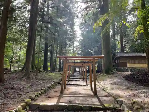 蘭宇氣白神社の鳥居