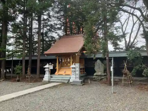 琴似神社の{uncategorized: "未分類", other: "その他", undefined: "問題あり", building: "その他建物", grave: "お墓", sacred_gate: "鳥居", guardian: "狛犬", statue: "像", buddha: "仏像", history: "歴史", nature: "自然", garden: "庭園", animal: "動物", pagoda: "塔", temizu: "手水舎", mountain_gate: "山門・神門", sanctuary: "本殿・本堂", subordinate: "末社・摂社", art: "芸術", scenery: "景色", jizo: "地蔵", ema: "絵馬", goshuin: "御朱印", omikuji: "おみくじ", items: "授与品その他", amulet: "お守り", goshuincho: "御朱印帳", eats: "食事", festival: "お祭り", votive_dance: "神楽", shichigosan: "七五三参", wedding: "結婚式", experience: "体験その他", initially: "初詣", around: "周辺", anti_infection: "感染症対策"}