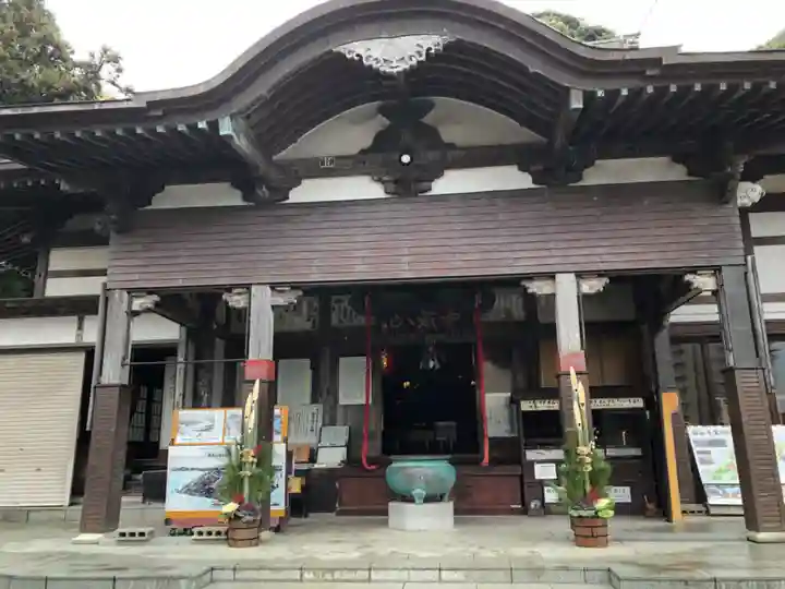 舘山寺の本殿・本堂