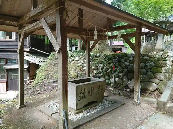 赤松神社の手水舎