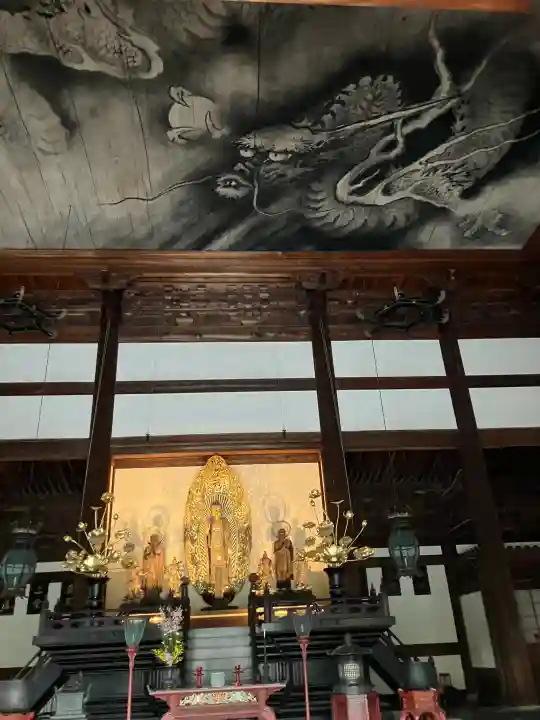 東福禅寺(東福寺)の{uncategorized: "未分類", other: "その他", undefined: "問題あり", building: "その他建物", grave: "お墓", sacred_gate: "鳥居", guardian: "狛犬", statue: "像", buddha: "仏像", history: "歴史", nature: "自然", garden: "庭園", animal: "動物", pagoda: "塔", temizu: "手水舎", mountain_gate: "山門・神門", sanctuary: "本殿・本堂", subordinate: "末社・摂社", art: "芸術", scenery: "景色", jizo: "地蔵", ema: "絵馬", goshuin: "御朱印", omikuji: "おみくじ", items: "授与品その他", amulet: "お守り", goshuincho: "御朱印帳", eats: "食事", festival: "お祭り", votive_dance: "神楽", shichigosan: "七五三参", wedding: "結婚式", experience: "体験その他", initially: "初詣", around: "周辺", anti_infection: "感染症対策"}