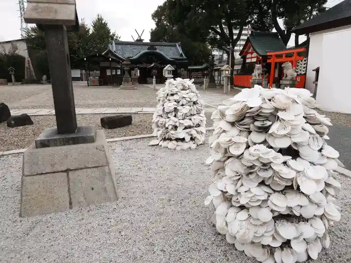 姫嶋神社の{uncategorized: "未分類", other: "その他", undefined: "問題あり", building: "その他建物", grave: "お墓", sacred_gate: "鳥居", guardian: "狛犬", statue: "像", buddha: "仏像", history: "歴史", nature: "自然", garden: "庭園", animal: "動物", pagoda: "塔", temizu: "手水舎", mountain_gate: "山門・神門", sanctuary: "本殿・本堂", subordinate: "末社・摂社", art: "芸術", scenery: "景色", jizo: "地蔵", ema: "絵馬", goshuin: "御朱印", omikuji: "おみくじ", items: "授与品その他", amulet: "お守り", goshuincho: "御朱印帳", eats: "食事", festival: "お祭り", votive_dance: "神楽", shichigosan: "七五三参", wedding: "結婚式", experience: "体験その他", initially: "初詣", around: "周辺", anti_infection: "感染症対策"}