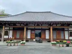 泉蔵寺の本殿