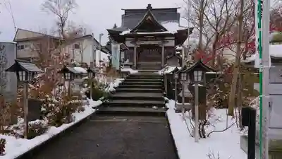 釈迦内神明社の本殿・本堂