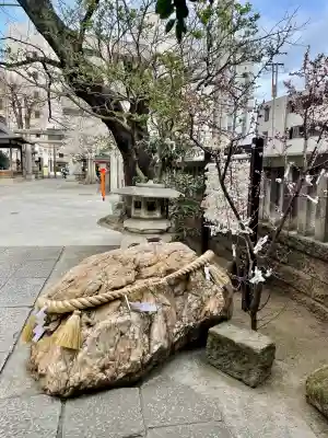 氷川鍬神社の{uncategorized: "未分類", other: "その他", undefined: "問題あり", building: "その他建物", grave: "お墓", sacred_gate: "鳥居", guardian: "狛犬", statue: "像", buddha: "仏像", history: "歴史", nature: "自然", garden: "庭園", animal: "動物", pagoda: "塔", temizu: "手水舎", mountain_gate: "山門・神門", sanctuary: "本殿・本堂", subordinate: "末社・摂社", art: "芸術", scenery: "景色", jizo: "地蔵", ema: "絵馬", goshuin: "御朱印", omikuji: "おみくじ", items: "授与品その他", amulet: "お守り", goshuincho: "御朱印帳", eats: "食事", festival: "お祭り", votive_dance: "神楽", shichigosan: "七五三参", wedding: "結婚式", experience: "体験その他", initially: "初詣", around: "周辺", anti_infection: "感染症対策"}