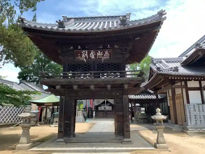 圓明寺(円明寺)の山門・神門