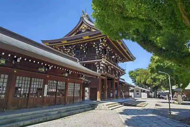 真清田神社の山門・神門