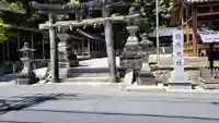 往馬坐伊古麻都比古神社の鳥居
