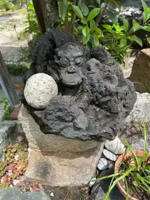 髙帝龍王龍神社（白山宮末社）の狛犬