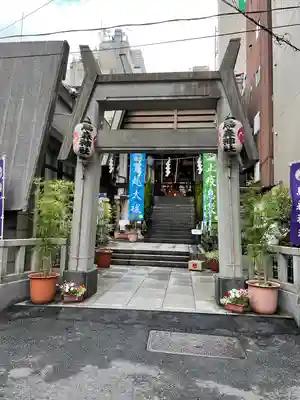 烏森神社の鳥居