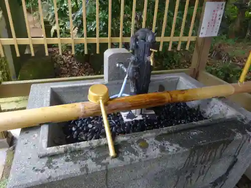 堀出神社の手水舎
