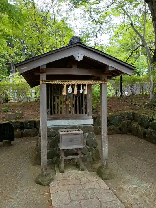 常陸国出雲大社の{uncategorized: "未分類", other: "その他", undefined: "問題あり", building: "その他建物", grave: "お墓", sacred_gate: "鳥居", guardian: "狛犬", statue: "像", buddha: "仏像", history: "歴史", nature: "自然", garden: "庭園", animal: "動物", pagoda: "塔", temizu: "手水舎", mountain_gate: "山門・神門", sanctuary: "本殿・本堂", subordinate: "末社・摂社", art: "芸術", scenery: "景色", jizo: "地蔵", ema: "絵馬", goshuin: "御朱印", omikuji: "おみくじ", items: "授与品その他", amulet: "お守り", goshuincho: "御朱印帳", eats: "食事", festival: "お祭り", votive_dance: "神楽", shichigosan: "七五三参", wedding: "結婚式", experience: "体験その他", initially: "初詣", around: "周辺", anti_infection: "感染症対策"}