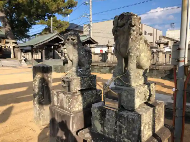 四所神社の狛犬