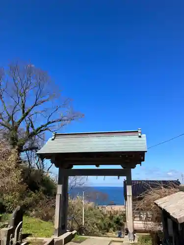 光明院の山門