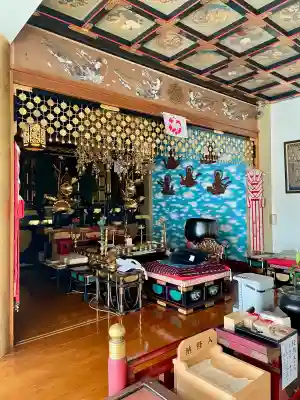 真成院の{uncategorized: "未分類", other: "その他", undefined: "問題あり", building: "その他建物", grave: "お墓", sacred_gate: "鳥居", guardian: "狛犬", statue: "像", buddha: "仏像", history: "歴史", nature: "自然", garden: "庭園", animal: "動物", pagoda: "塔", temizu: "手水舎", mountain_gate: "山門・神門", sanctuary: "本殿・本堂", subordinate: "末社・摂社", art: "芸術", scenery: "景色", jizo: "地蔵", ema: "絵馬", goshuin: "御朱印", omikuji: "おみくじ", items: "授与品その他", amulet: "お守り", goshuincho: "御朱印帳", eats: "食事", festival: "お祭り", votive_dance: "神楽", shichigosan: "七五三参", wedding: "結婚式", experience: "体験その他", initially: "初詣", around: "周辺", anti_infection: "感染症対策"}