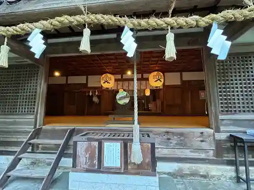 新屋諏訪神社(長野県)