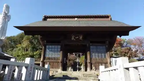 龍泉寺の山門