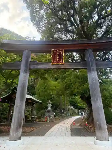 高麗神社の{uncategorized: "未分類", other: "その他", undefined: "問題あり", building: "その他建物", grave: "お墓", sacred_gate: "鳥居", guardian: "狛犬", statue: "像", buddha: "仏像", history: "歴史", nature: "自然", garden: "庭園", animal: "動物", pagoda: "塔", temizu: "手水舎", mountain_gate: "山門・神門", sanctuary: "本殿・本堂", subordinate: "末社・摂社", art: "芸術", scenery: "景色", jizo: "地蔵", ema: "絵馬", goshuin: "御朱印", omikuji: "おみくじ", items: "授与品その他", amulet: "お守り", goshuincho: "御朱印帳", eats: "食事", festival: "お祭り", votive_dance: "神楽", shichigosan: "七五三参", wedding: "結婚式", experience: "体験その他", initially: "初詣", around: "周辺", anti_infection: "感染症対策"}