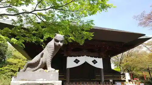 多聞院の狛犬