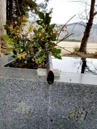 高司神社〜むすびの神の鎮まる社〜の手水