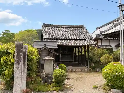 正暦寺の{uncategorized: "未分類", other: "その他", undefined: "問題あり", building: "その他建物", grave: "お墓", sacred_gate: "鳥居", guardian: "狛犬", statue: "像", buddha: "仏像", history: "歴史", nature: "自然", garden: "庭園", animal: "動物", pagoda: "塔", temizu: "手水舎", mountain_gate: "山門・神門", sanctuary: "本殿・本堂", subordinate: "末社・摂社", art: "芸術", scenery: "景色", jizo: "地蔵", ema: "絵馬", goshuin: "御朱印", omikuji: "おみくじ", items: "授与品その他", amulet: "お守り", goshuincho: "御朱印帳", eats: "食事", festival: "お祭り", votive_dance: "神楽", shichigosan: "七五三参", wedding: "結婚式", experience: "体験その他", initially: "初詣", around: "周辺", anti_infection: "感染症対策"}