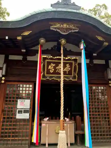 布忍神社の本殿