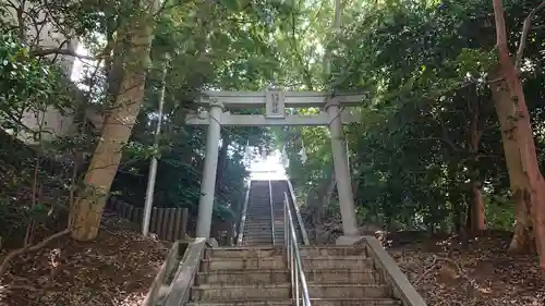 神鳥前川神社の鳥居