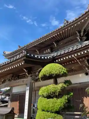 薬師院の本殿・本堂