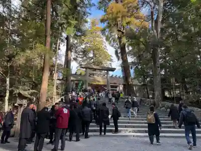 伊勢神宮内宮（皇大神宮）の{uncategorized: "未分類", other: "その他", undefined: "問題あり", building: "その他建物", grave: "お墓", sacred_gate: "鳥居", guardian: "狛犬", statue: "像", buddha: "仏像", history: "歴史", nature: "自然", garden: "庭園", animal: "動物", pagoda: "塔", temizu: "手水舎", mountain_gate: "山門・神門", sanctuary: "本殿・本堂", subordinate: "末社・摂社", art: "芸術", scenery: "景色", jizo: "地蔵", ema: "絵馬", goshuin: "御朱印", omikuji: "おみくじ", items: "授与品その他", amulet: "お守り", goshuincho: "御朱印帳", eats: "食事", festival: "お祭り", votive_dance: "神楽", shichigosan: "七五三参", wedding: "結婚式", experience: "体験その他", initially: "初詣", around: "周辺", anti_infection: "感染症対策"}