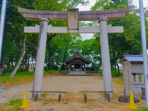 熊野神社（熊野町）の鳥居
