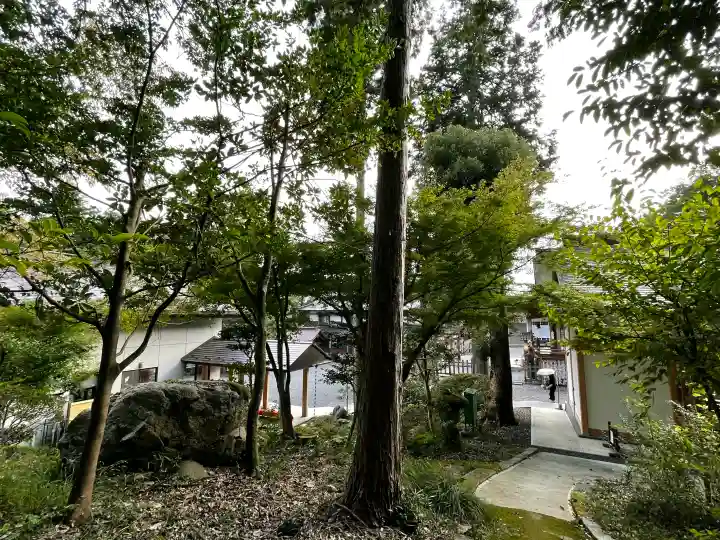 宇倍神社の{uncategorized: "未分類", other: "その他", undefined: "問題あり", building: "その他建物", grave: "お墓", sacred_gate: "鳥居", guardian: "狛犬", statue: "像", buddha: "仏像", history: "歴史", nature: "自然", garden: "庭園", animal: "動物", pagoda: "塔", temizu: "手水舎", mountain_gate: "山門・神門", sanctuary: "本殿・本堂", subordinate: "末社・摂社", art: "芸術", scenery: "景色", jizo: "地蔵", ema: "絵馬", goshuin: "御朱印", omikuji: "おみくじ", items: "授与品その他", amulet: "お守り", goshuincho: "御朱印帳", eats: "食事", festival: "お祭り", votive_dance: "神楽", shichigosan: "七五三参", wedding: "結婚式", experience: "体験その他", initially: "初詣", around: "周辺", anti_infection: "感染症対策"}