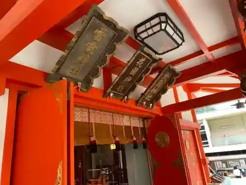 花園神社の本殿・本堂