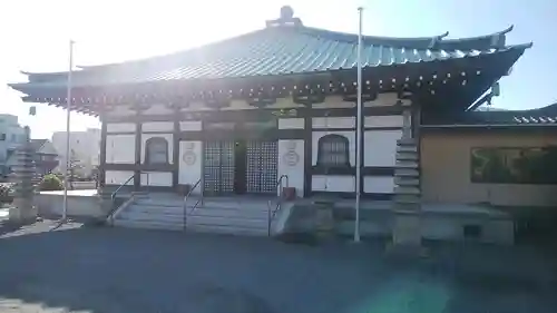 西光寺の本殿・本堂