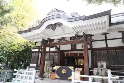 鳥越神社の本殿・本堂