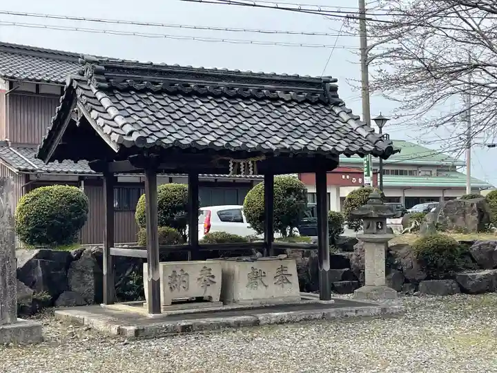 甲良神社(滋賀県)